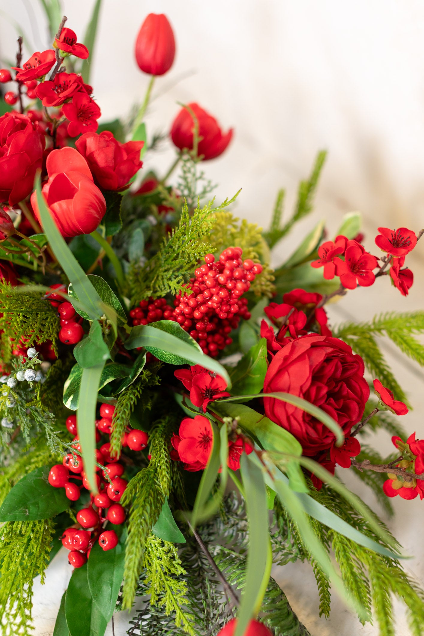 Holiday Hostess with the Mostess Centerpiece