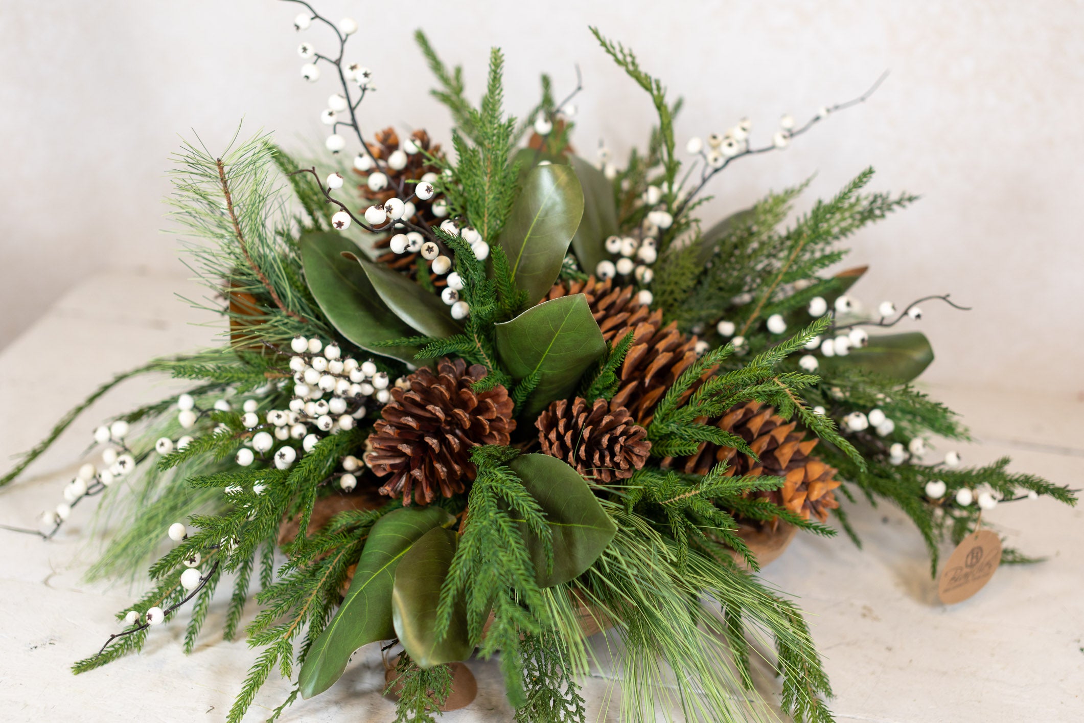 Very Berry White Round Centerpiece Drop-In