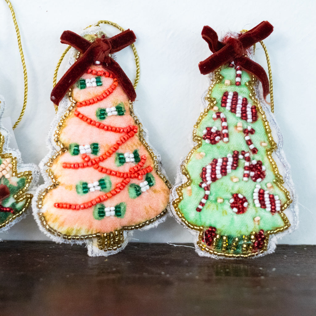 Beaded Fabric Christmas Tree Green with Candy