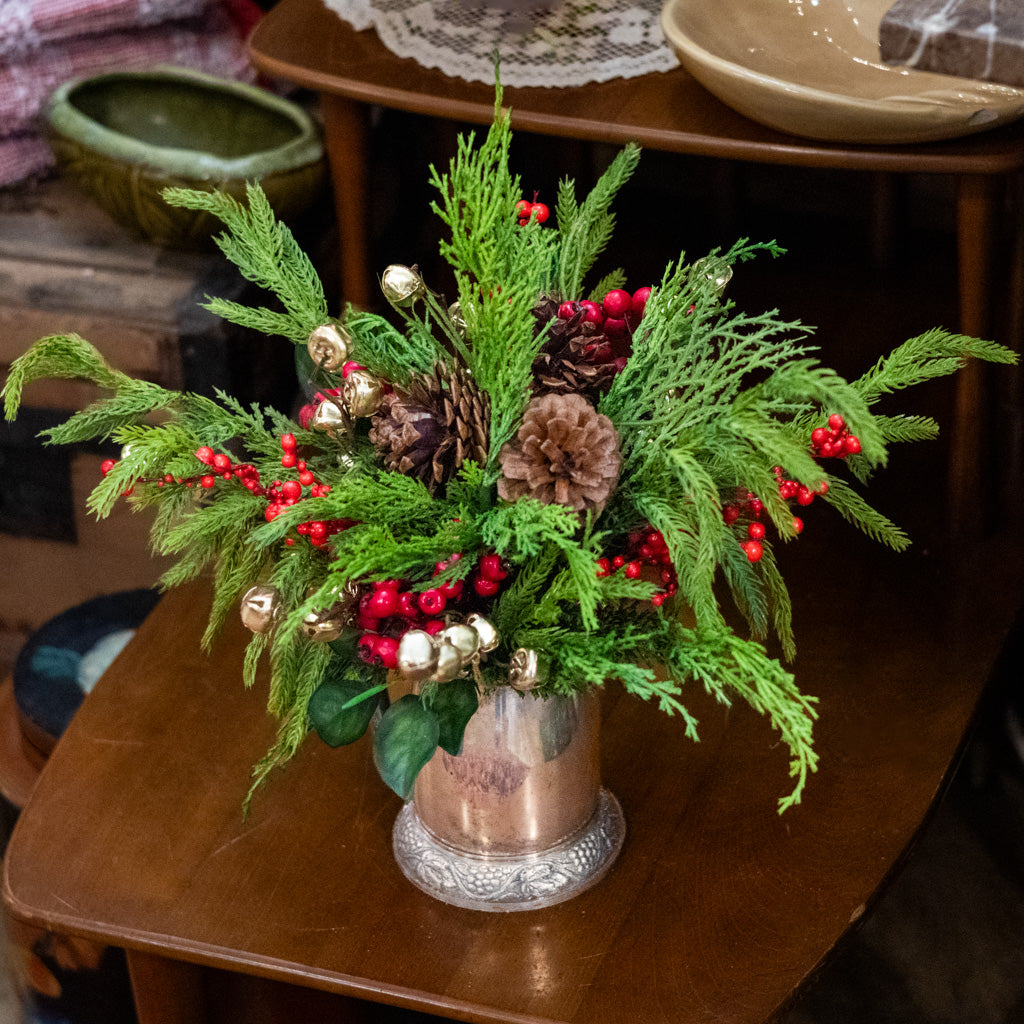 North Pole Bouquet Drop In