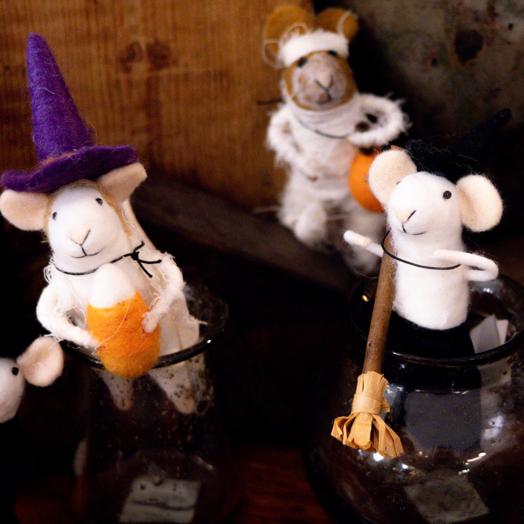 Wool Felt Halloween Witch Mouse