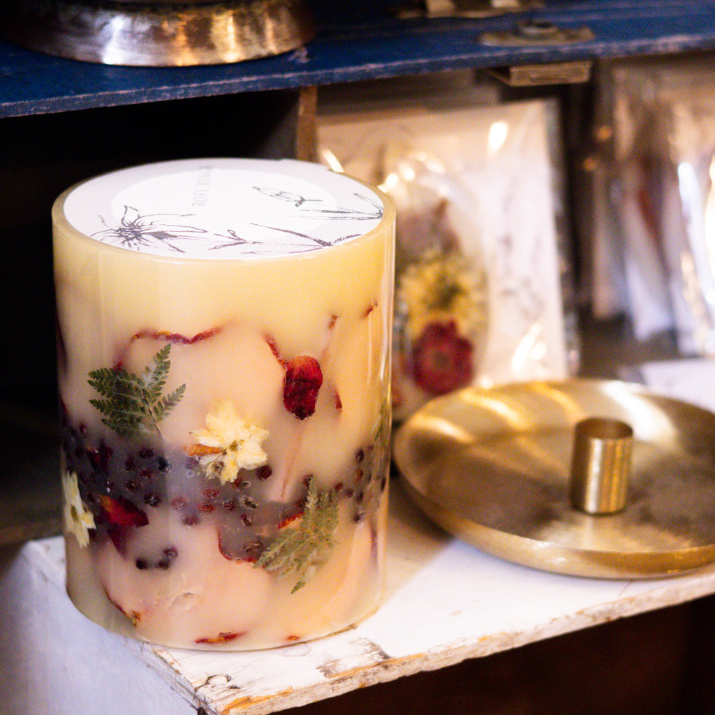 Hand-Poured Spicy Apple Candle