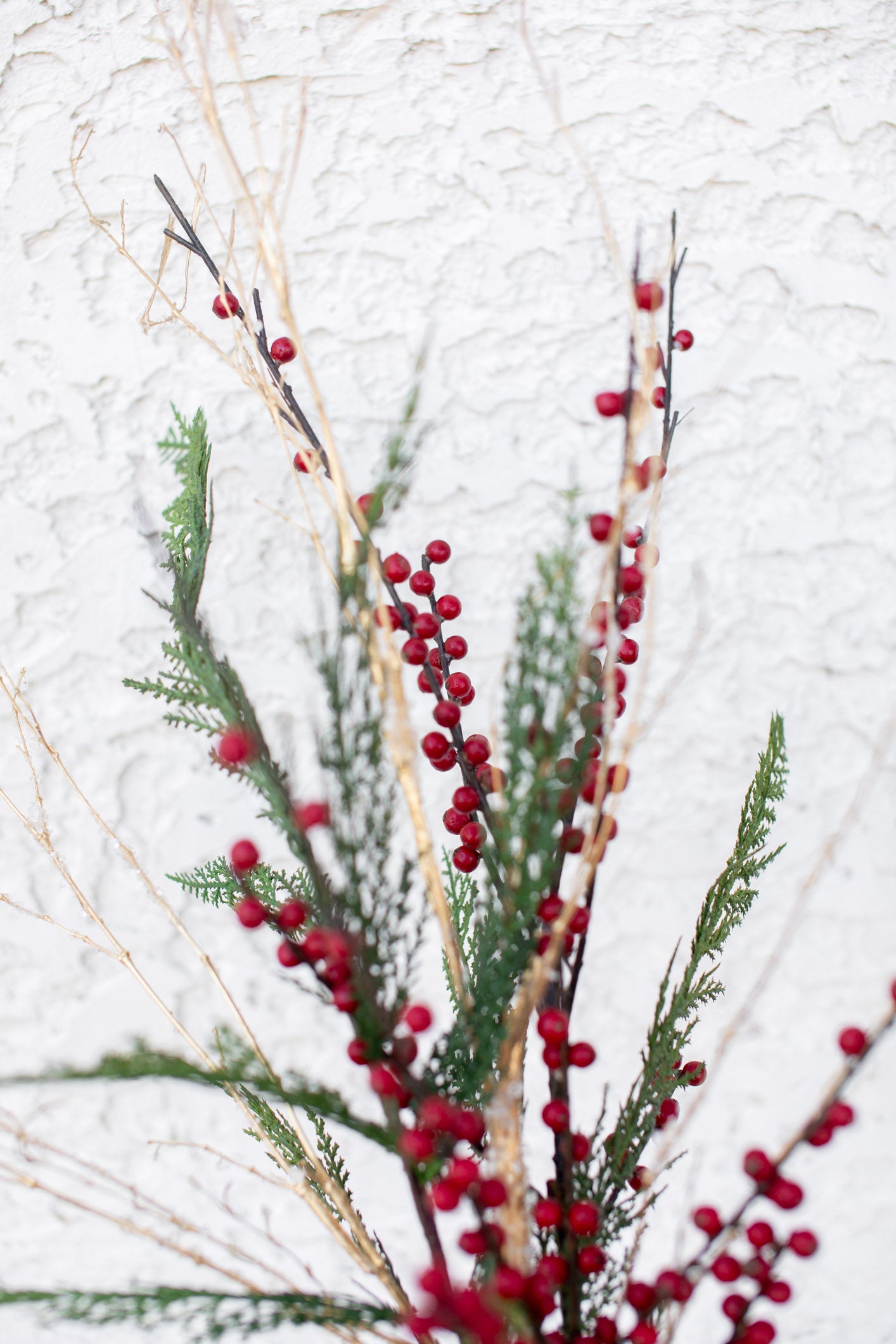 Winter Berry Narrow Vase Drop-In