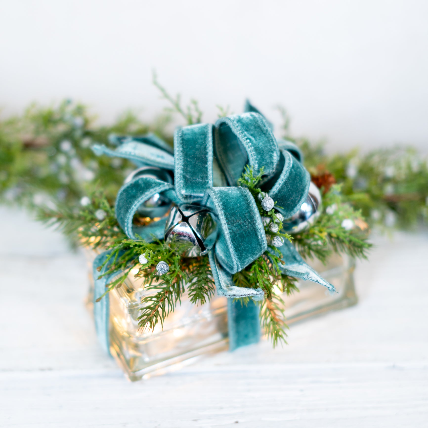 Simply Blue Holiday Horizontal Light Block