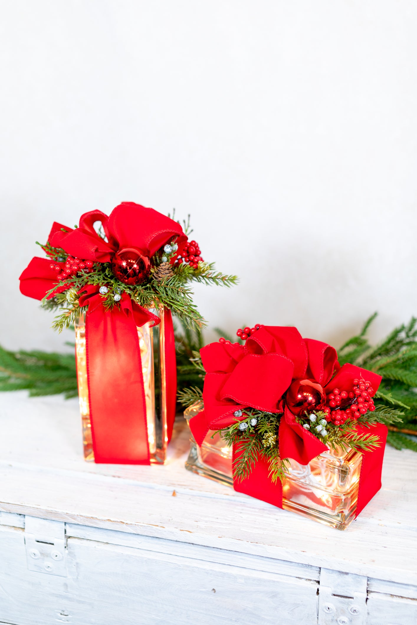 Elegant Red Holiday Vertical Light Block