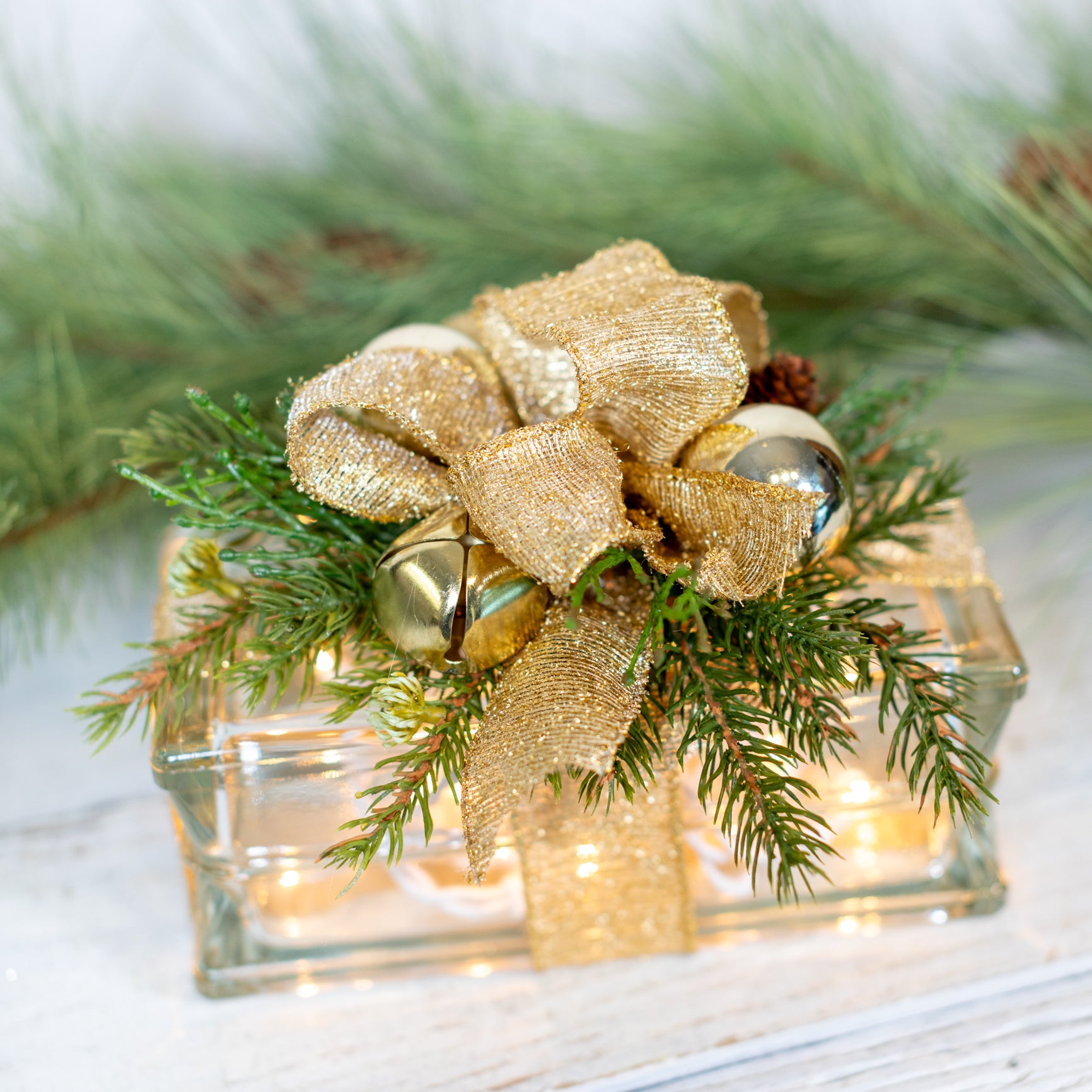 Gold Holiday Horizontal Light Block