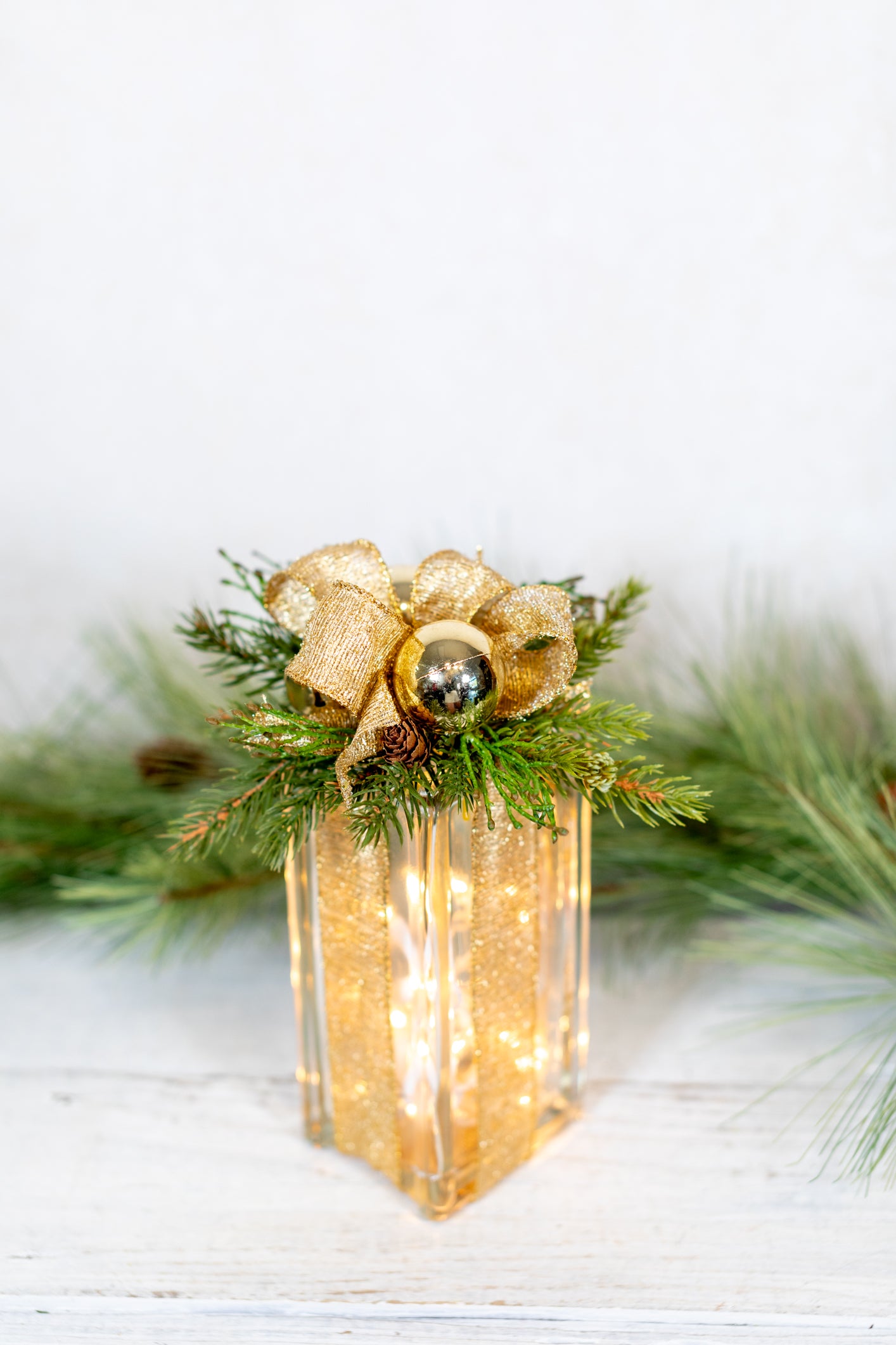 Battery Operated Gold Holiday Vertical Light Block