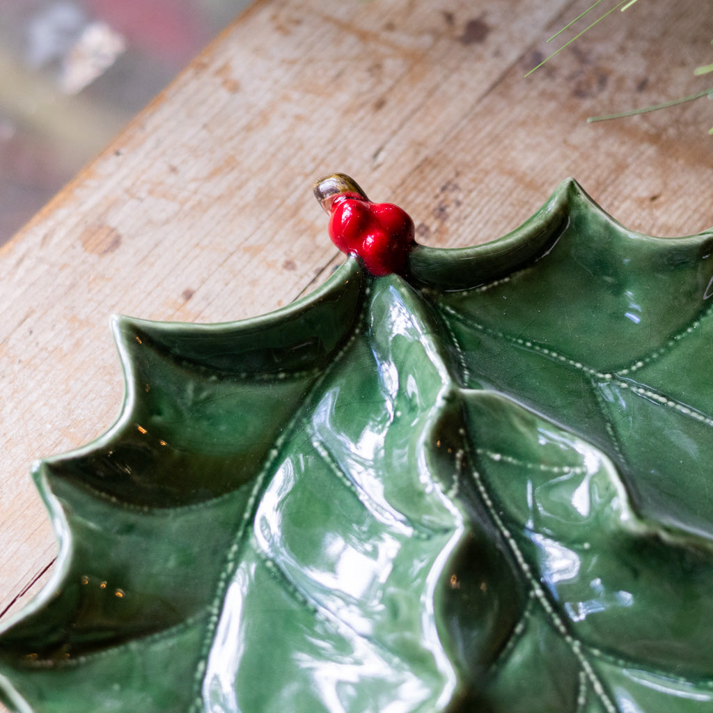 Holly Green Leaf Plate