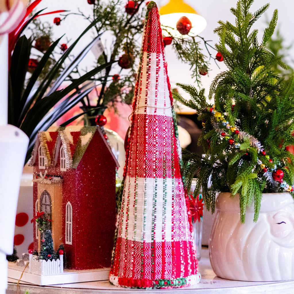 Short Cozy Christmas Yarn Tree