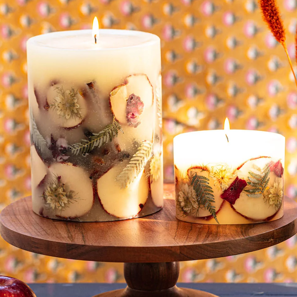 Hand-Poured Spicy Apple Candle