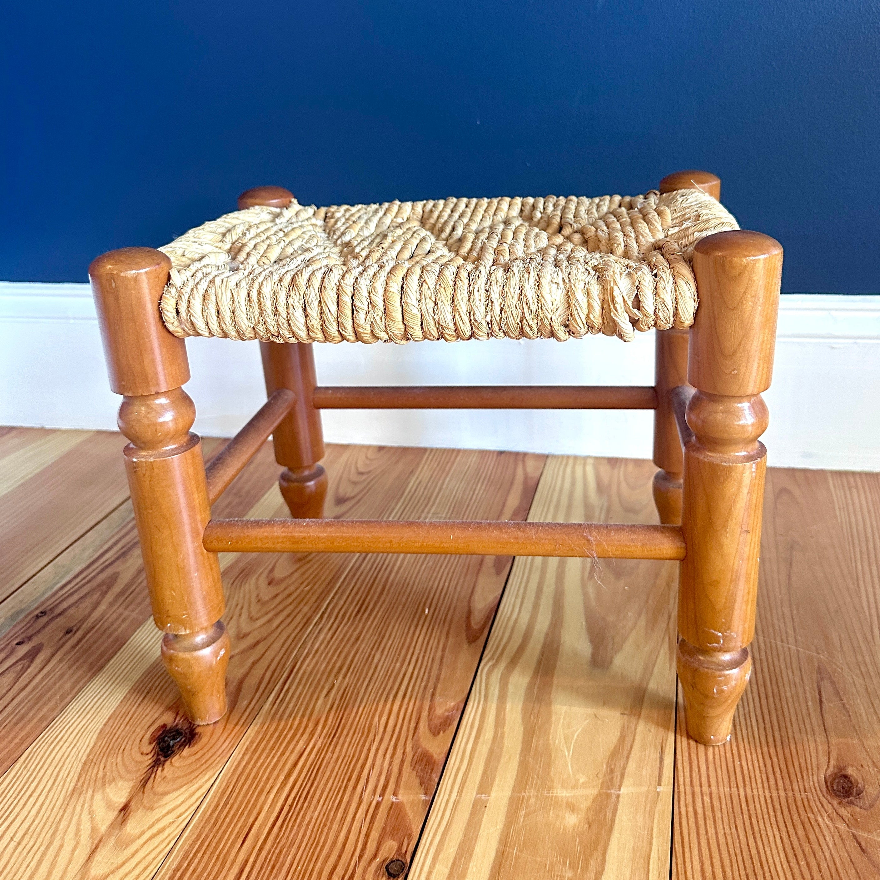 Vintage Thatch Stool/Plant Stand