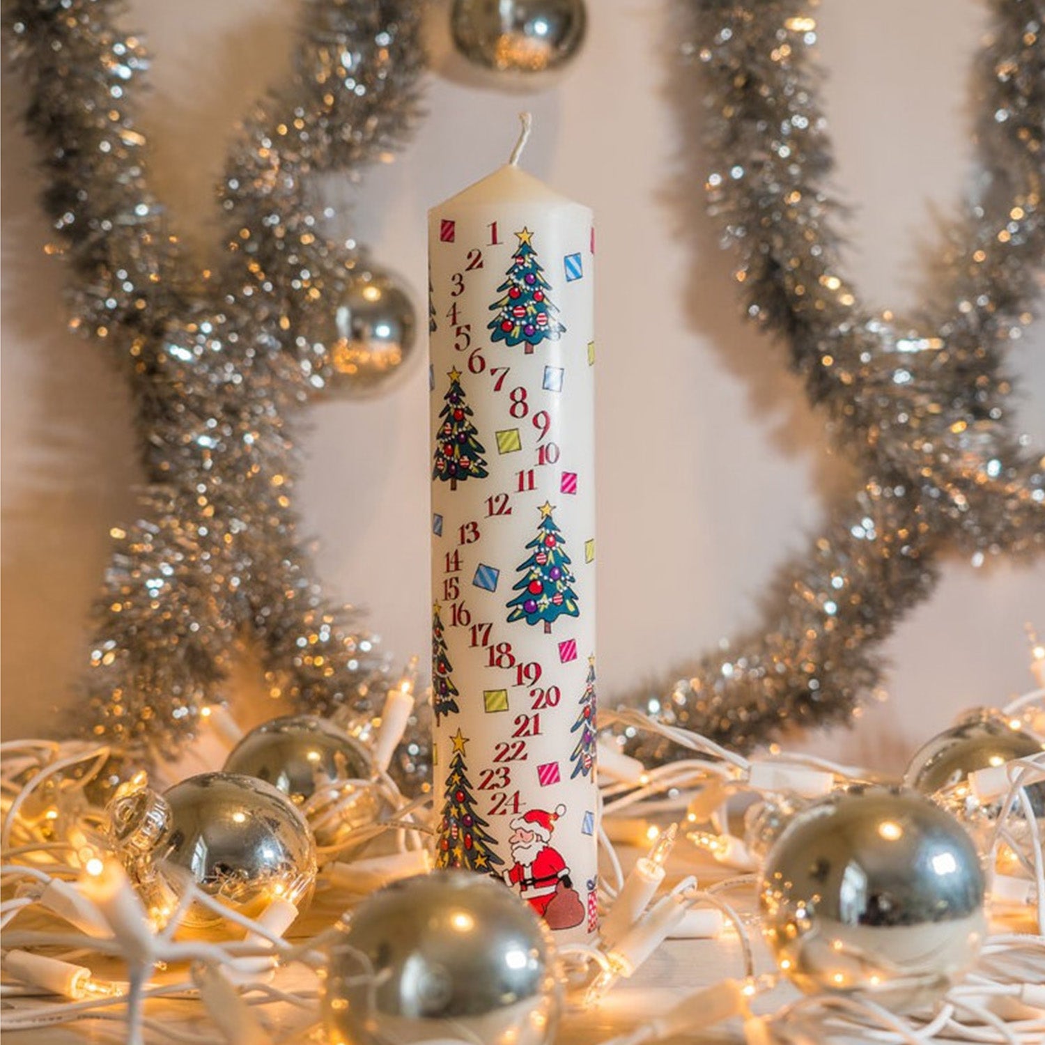 Christmas Trees Advent Pillar Candle with Black Metal Holder