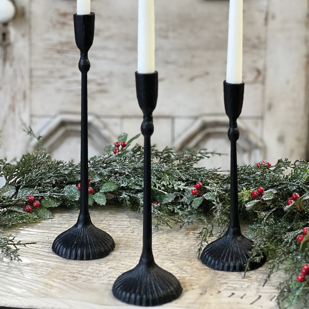 Tall Black Manarola Holder