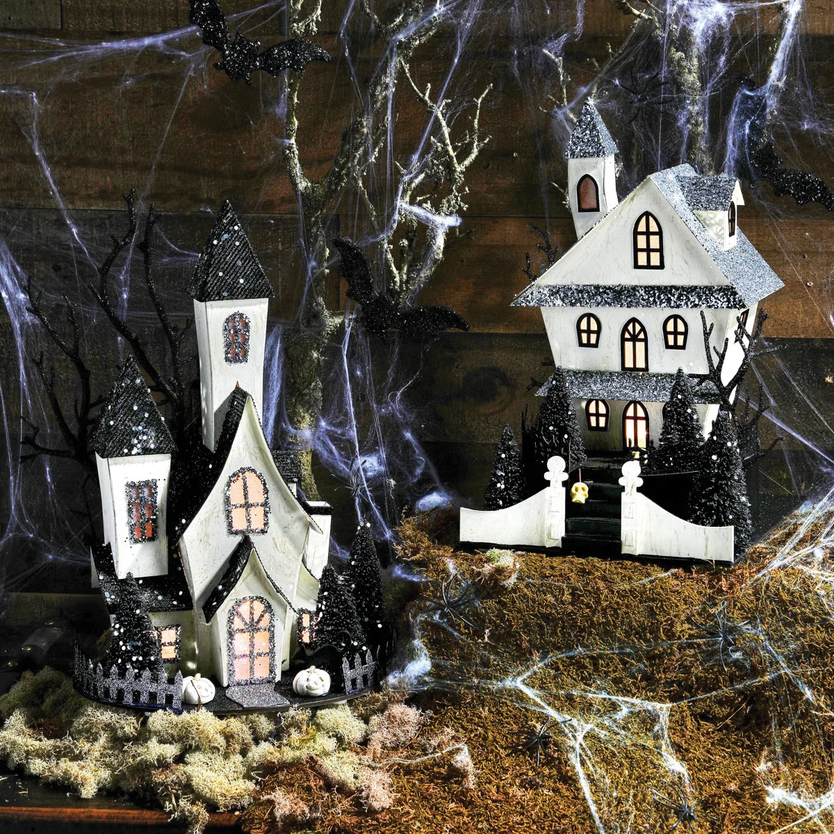 Haunted Mansion Glitter Gray and Black with Pumpkins Cardboard LED with Timer