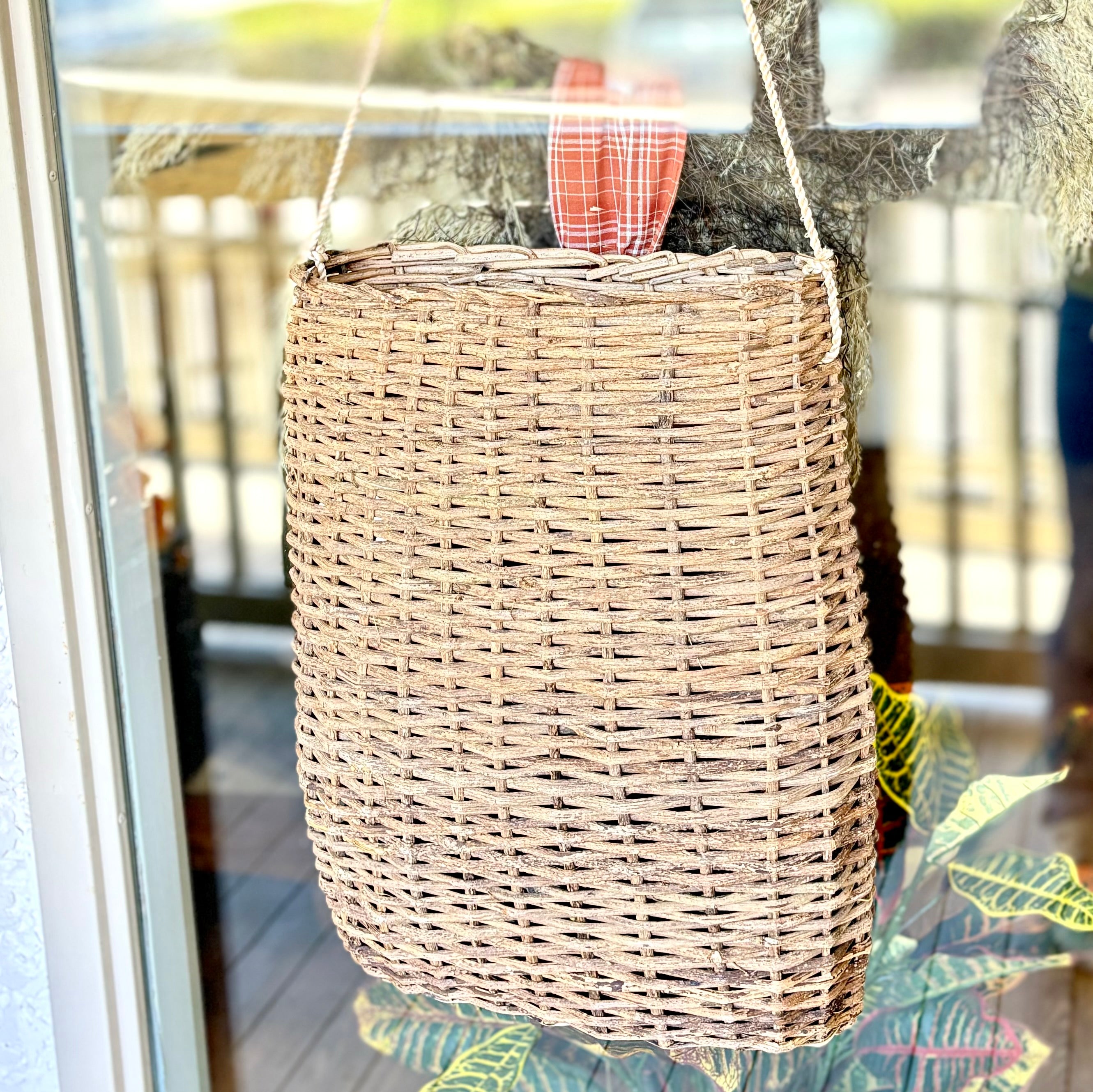 Basket Woven Square with Rope Hanger