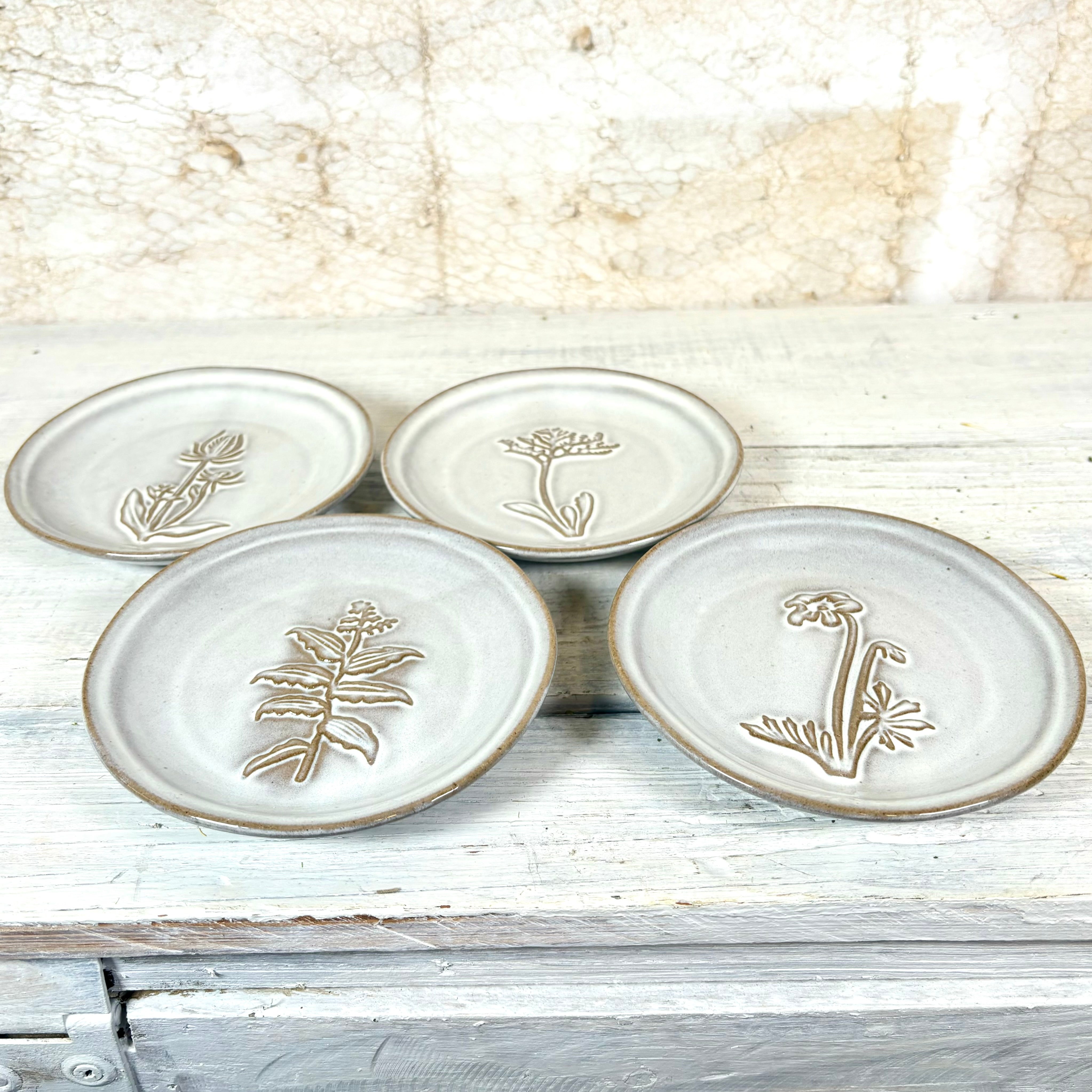 Embossed Glazed Stoneware Dish with Flower Set of Four