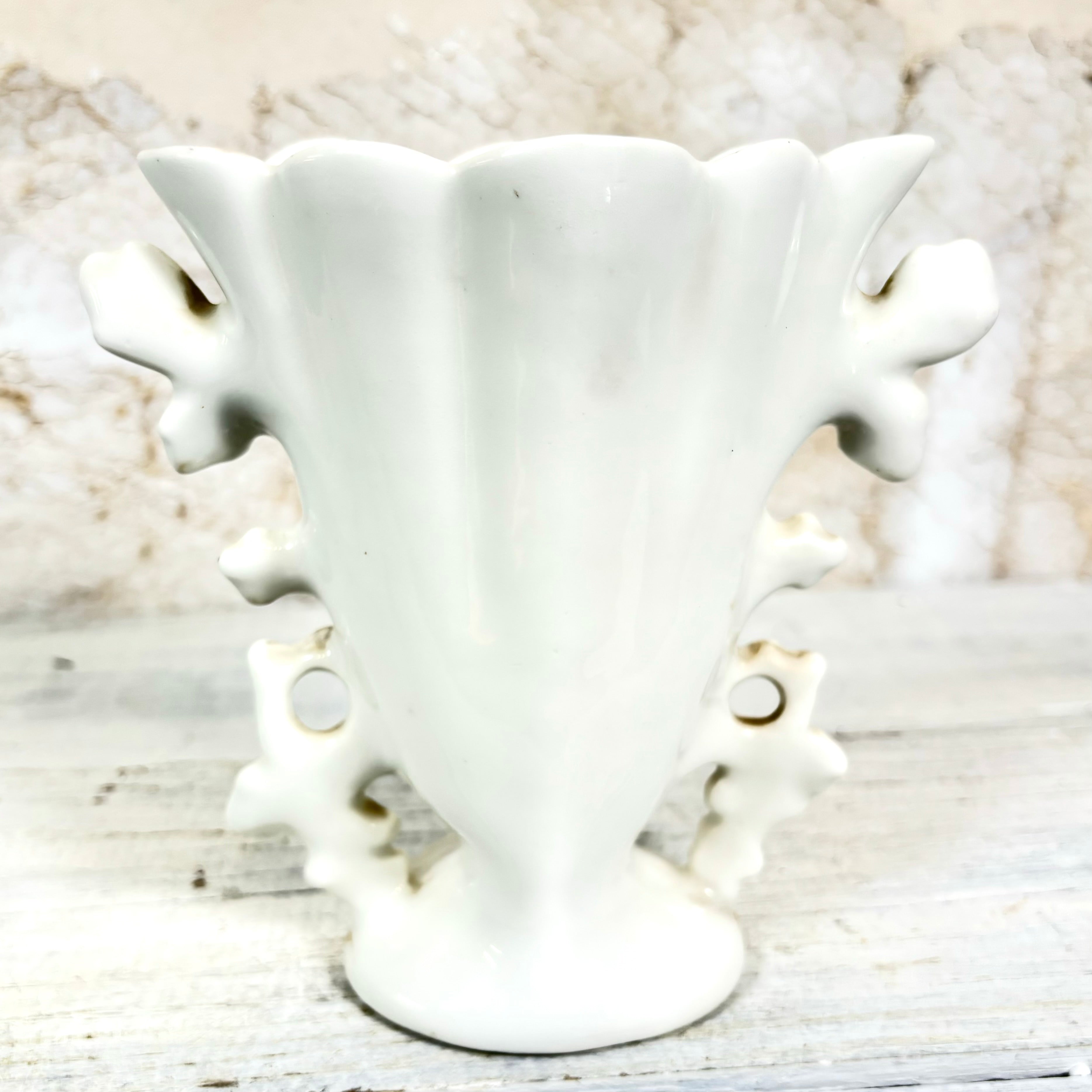 1890s White and Gold Parisian Porcelain Spill Vase