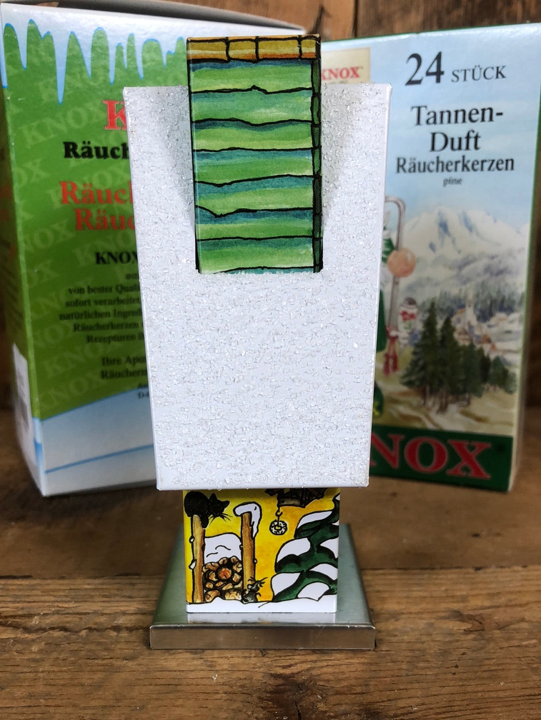 Yellow Smoker House with Incense Cone Set
