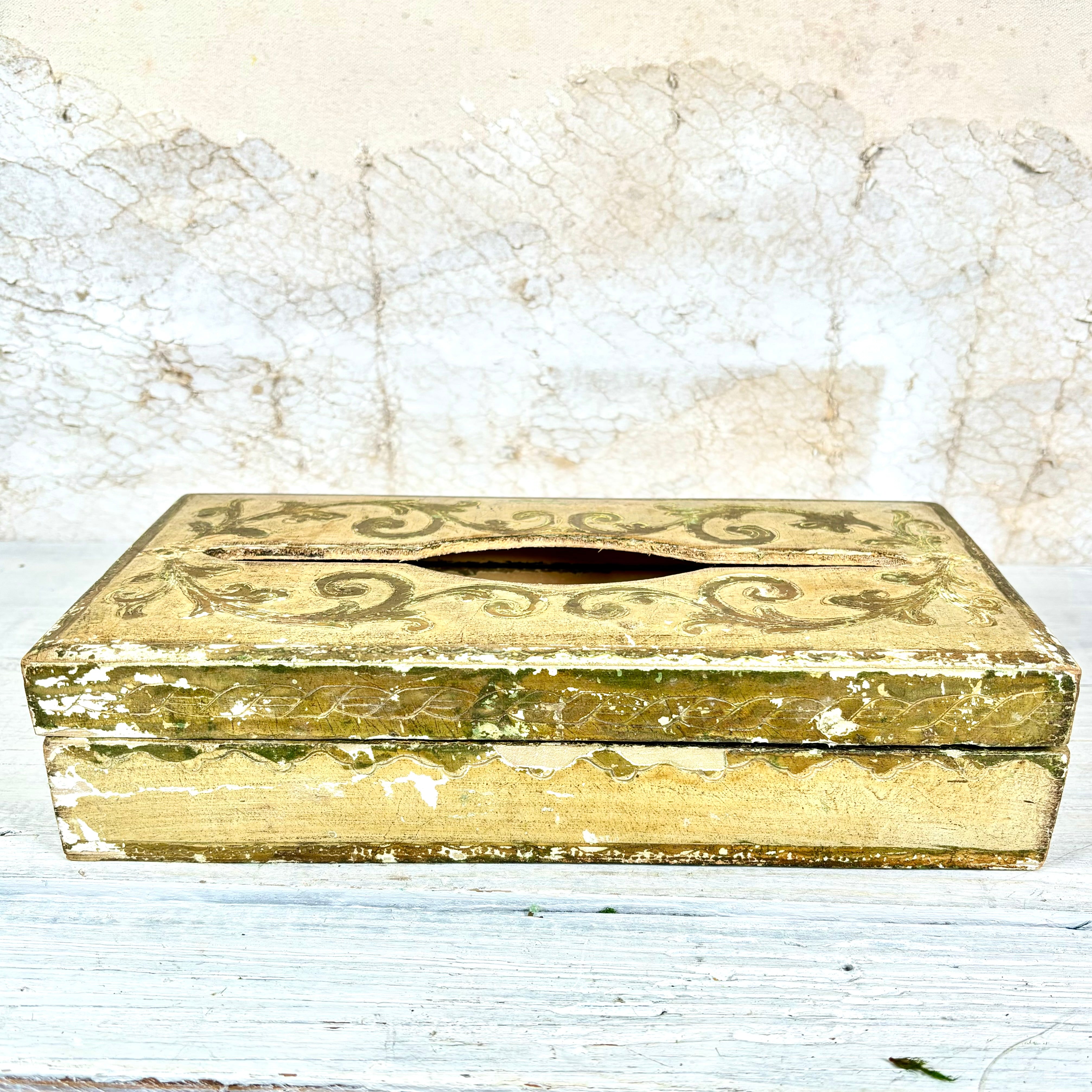 Vintage Florencia Tissue Box