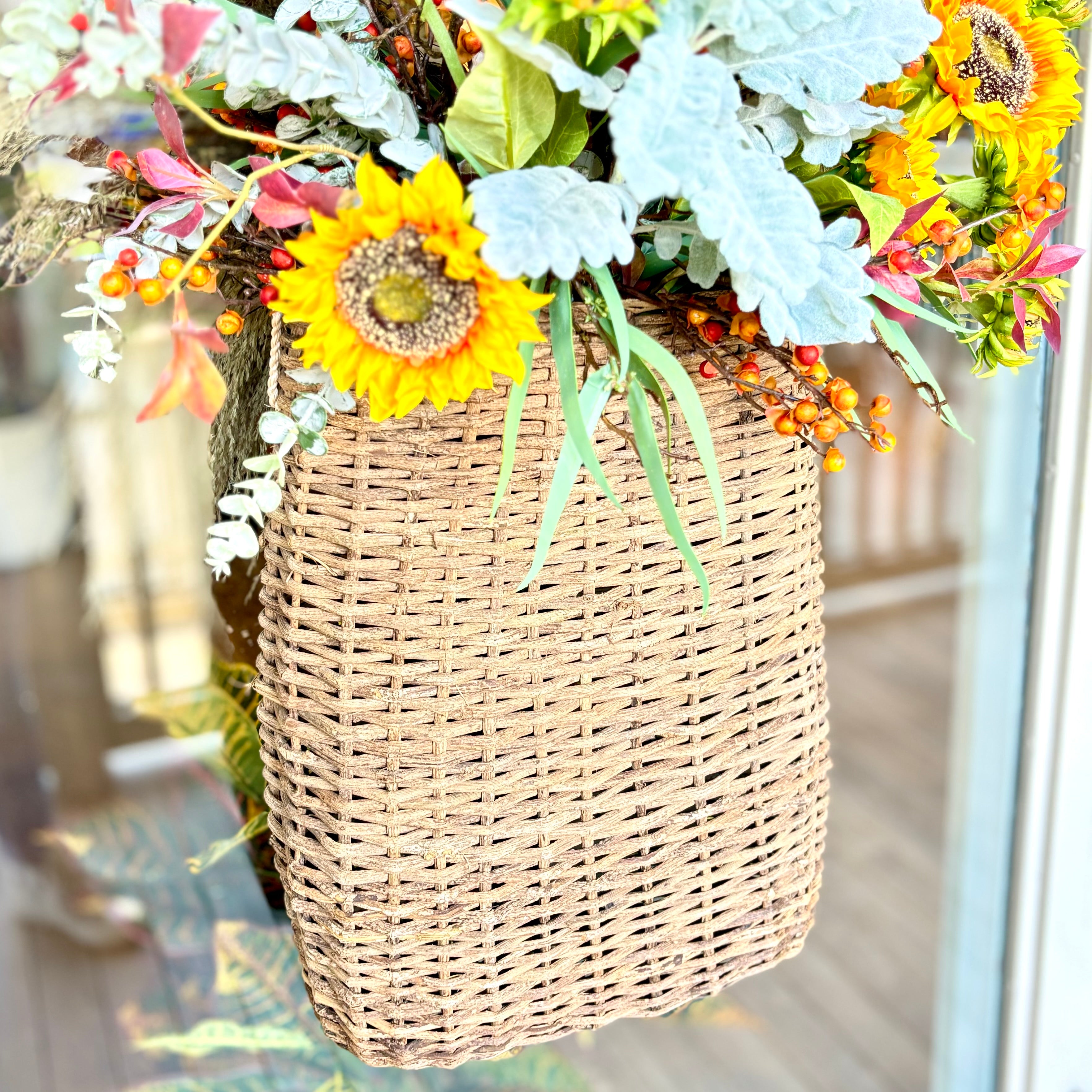 Basket Woven Square with Rope Hanger