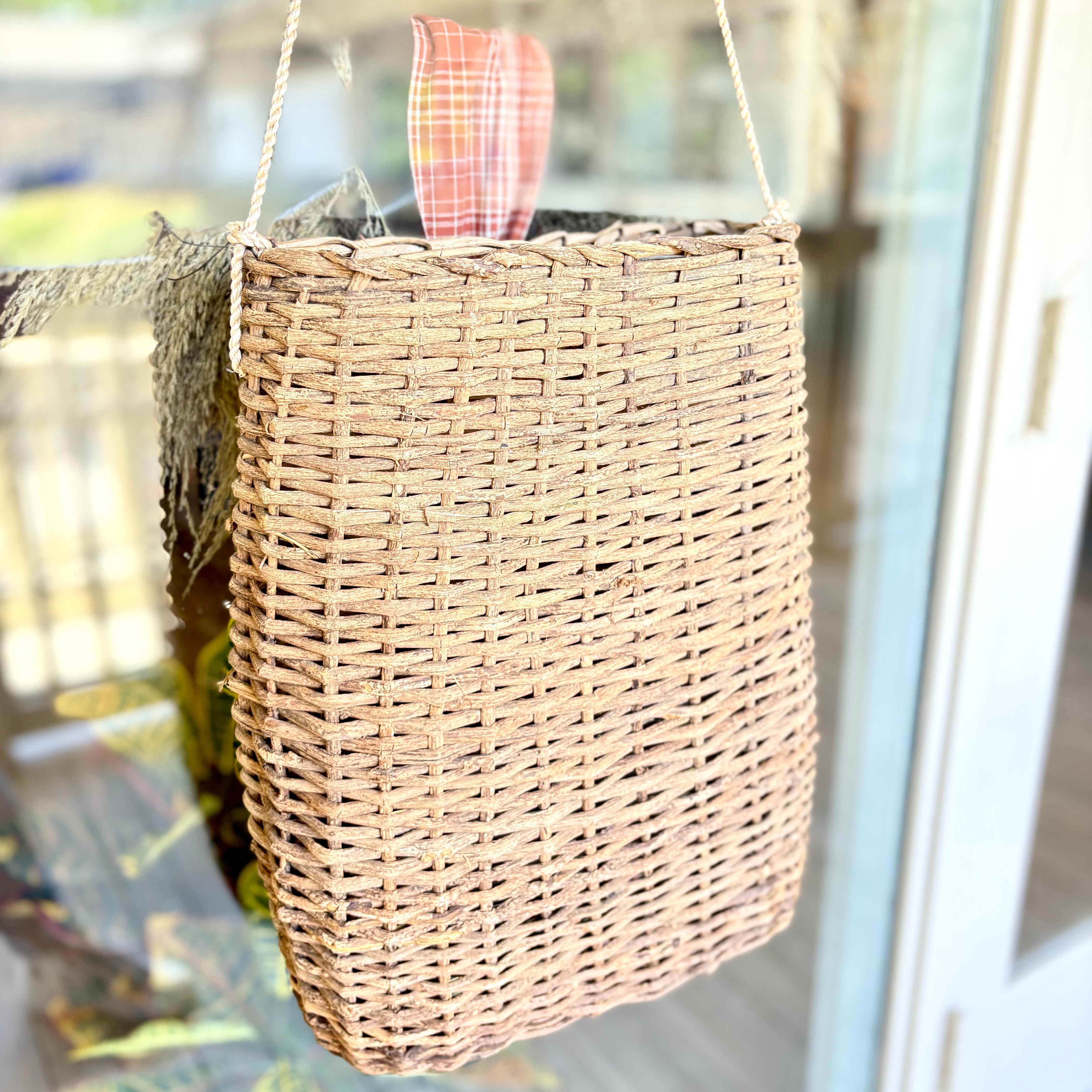 Basket Woven Square with Rope Hanger