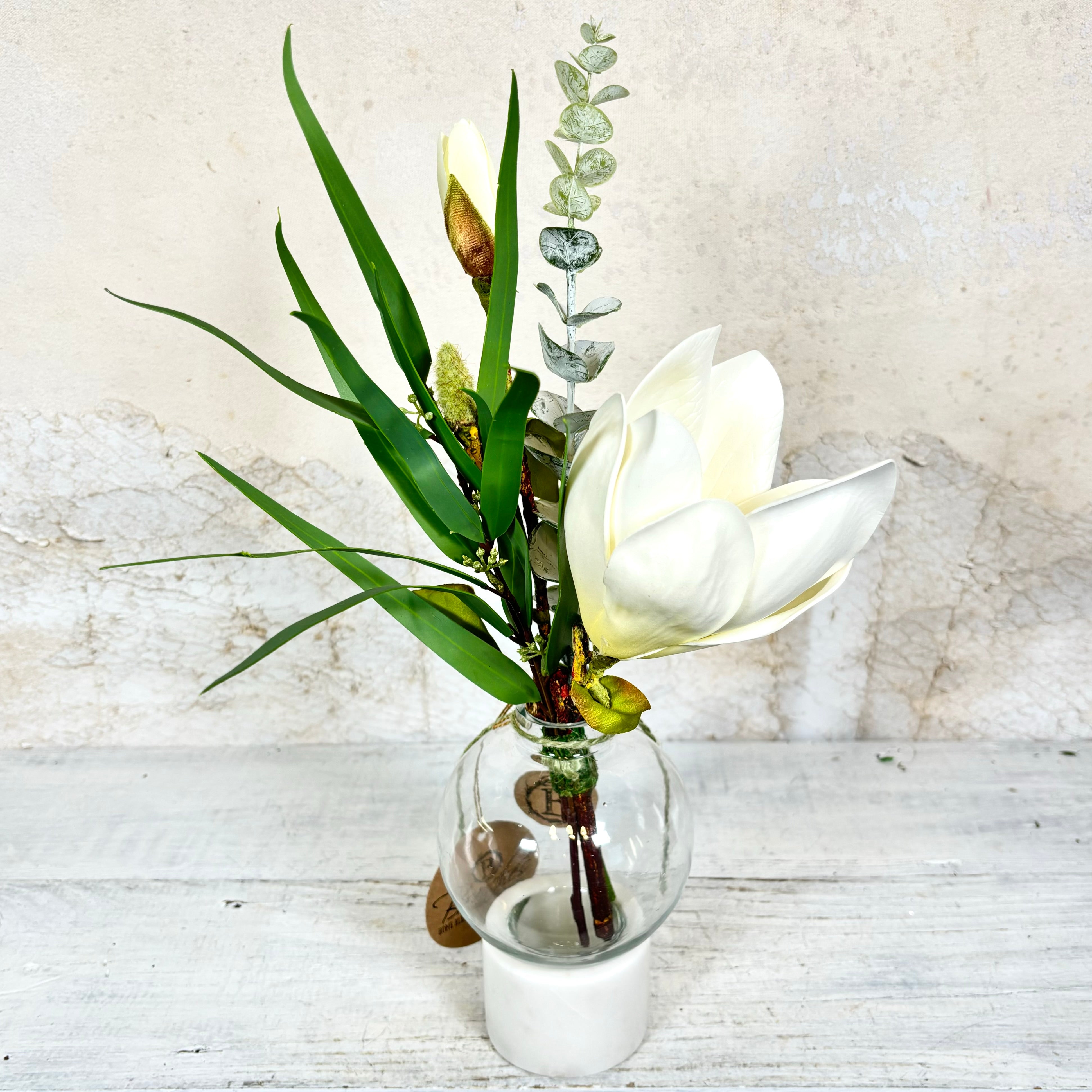 Saucer Magnolia Mini Bouquet