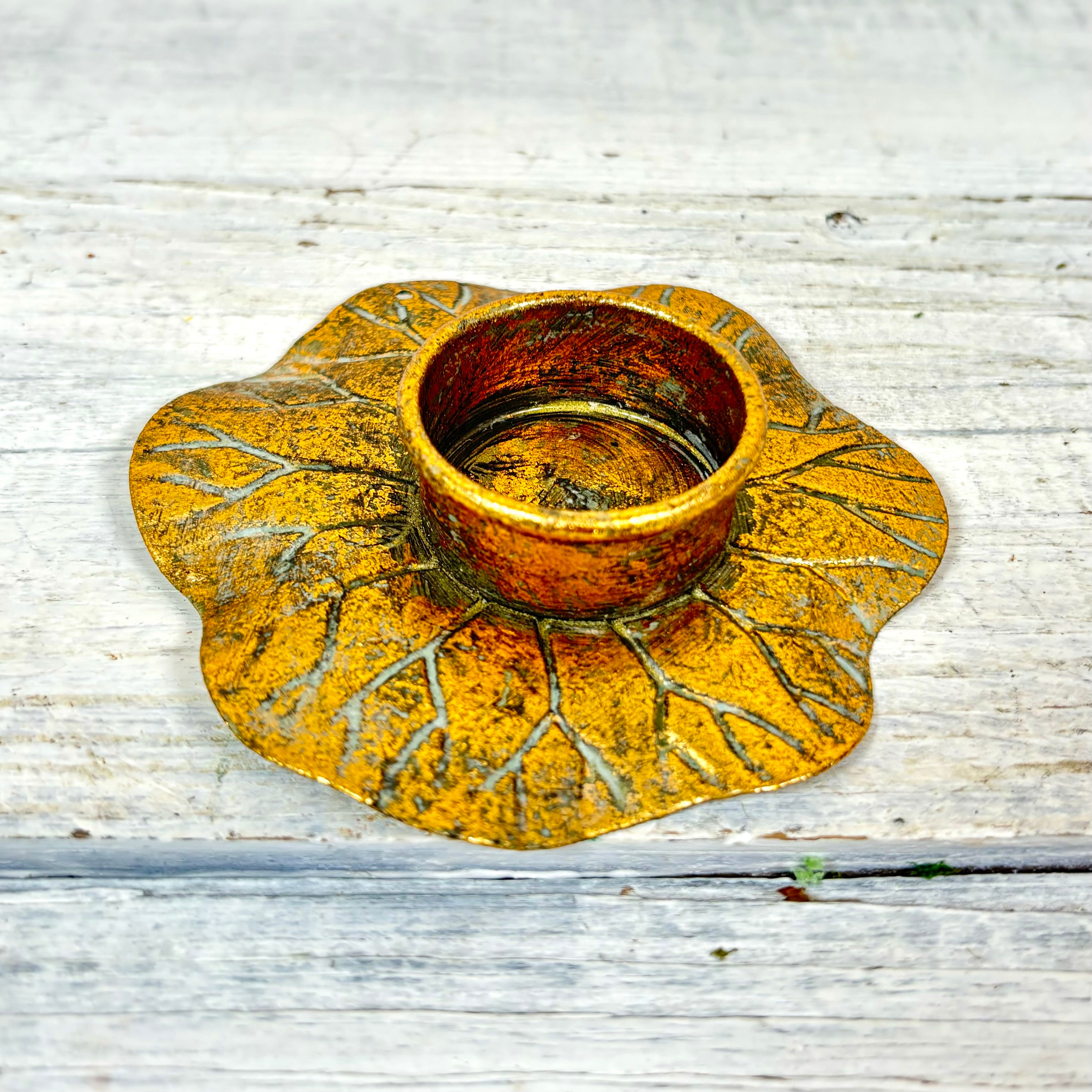 Metal Lotus Tealight Holder Small