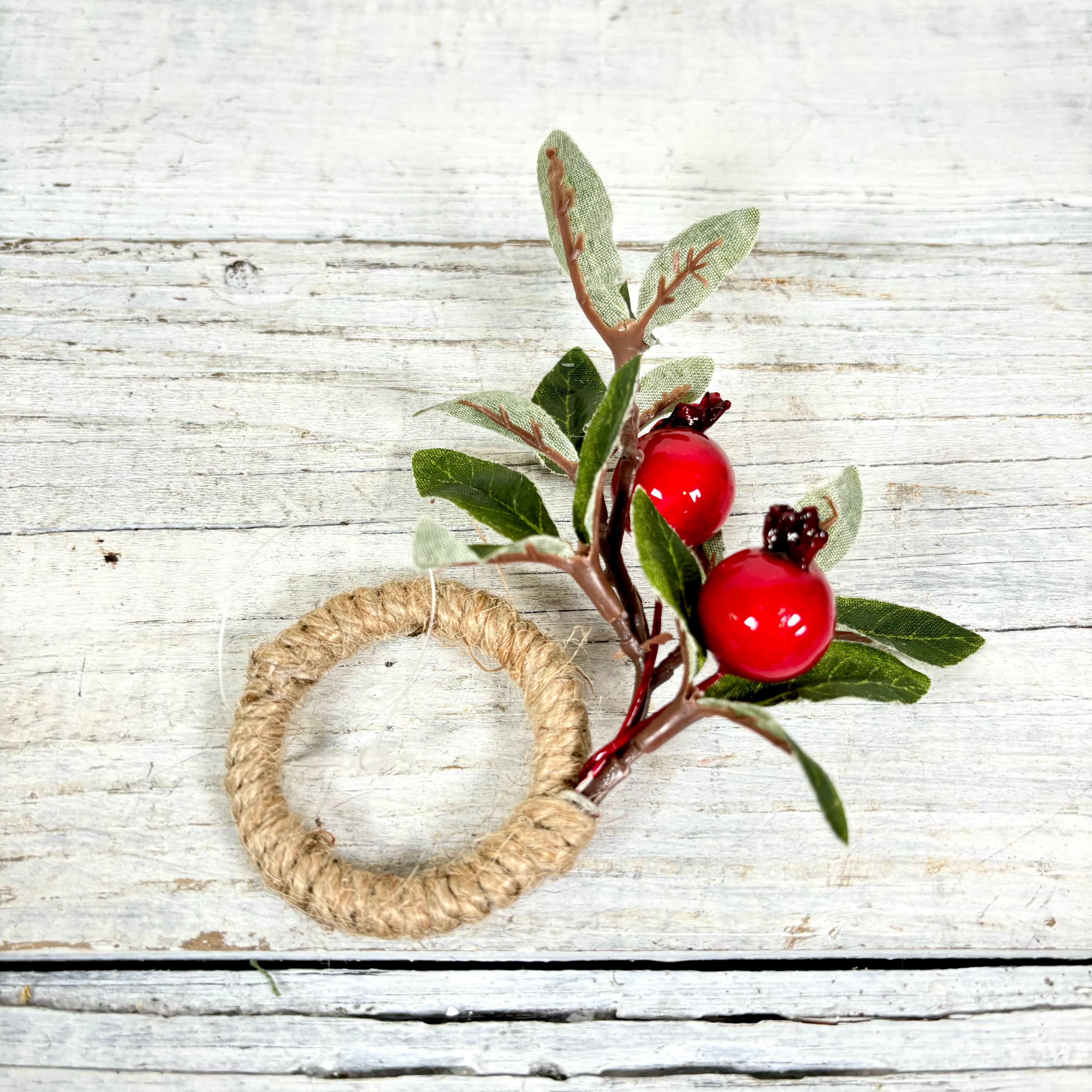 Red Berry Napkin Ring