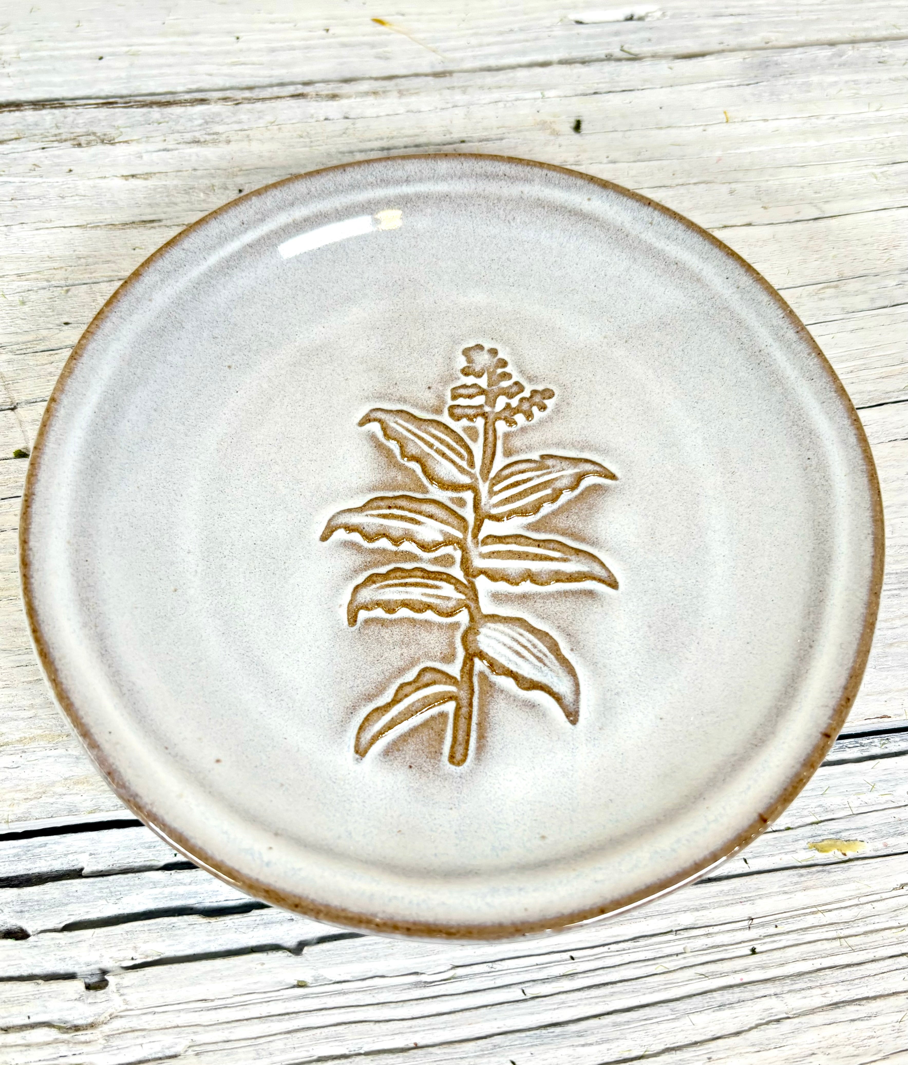 Embossed Glazed Stoneware Dish with Flower Set of Four