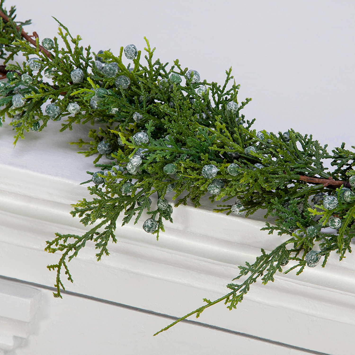 6 ft. Juniper Berry Garland