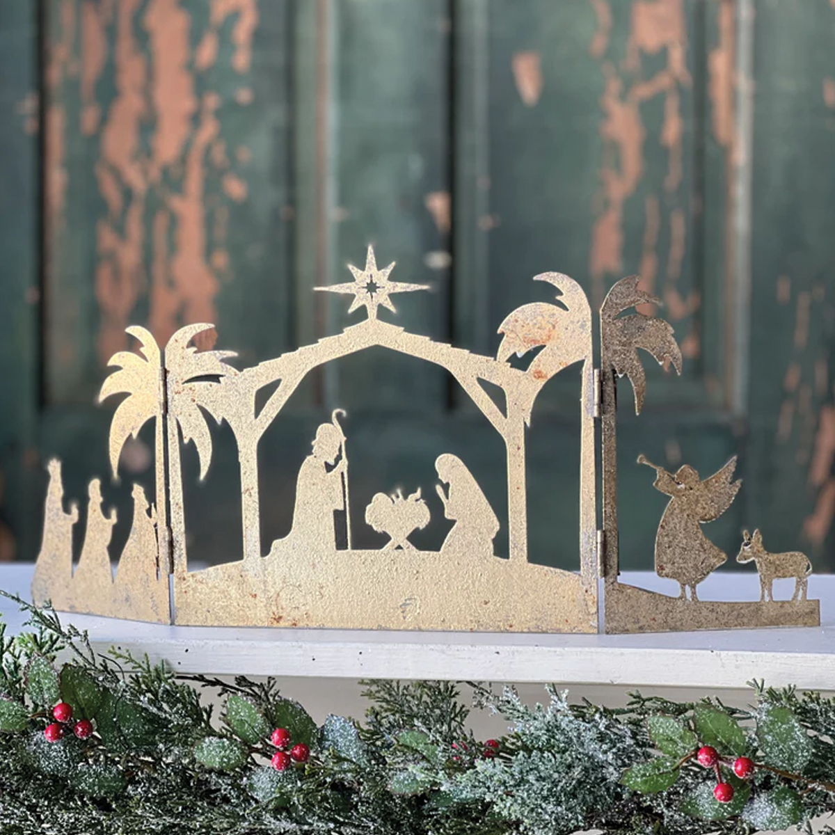 Metal Gold Folding Mantle Bethlehem Scene