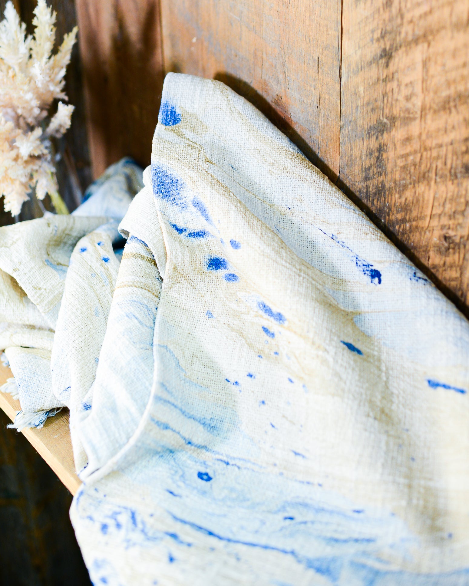 Hand Loomed Cotton Marble Throw Blue & Gold