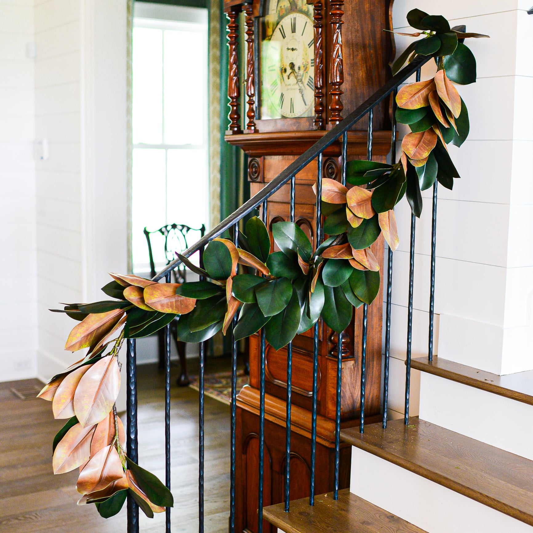 6 ft. Magnolia Leaf Garland