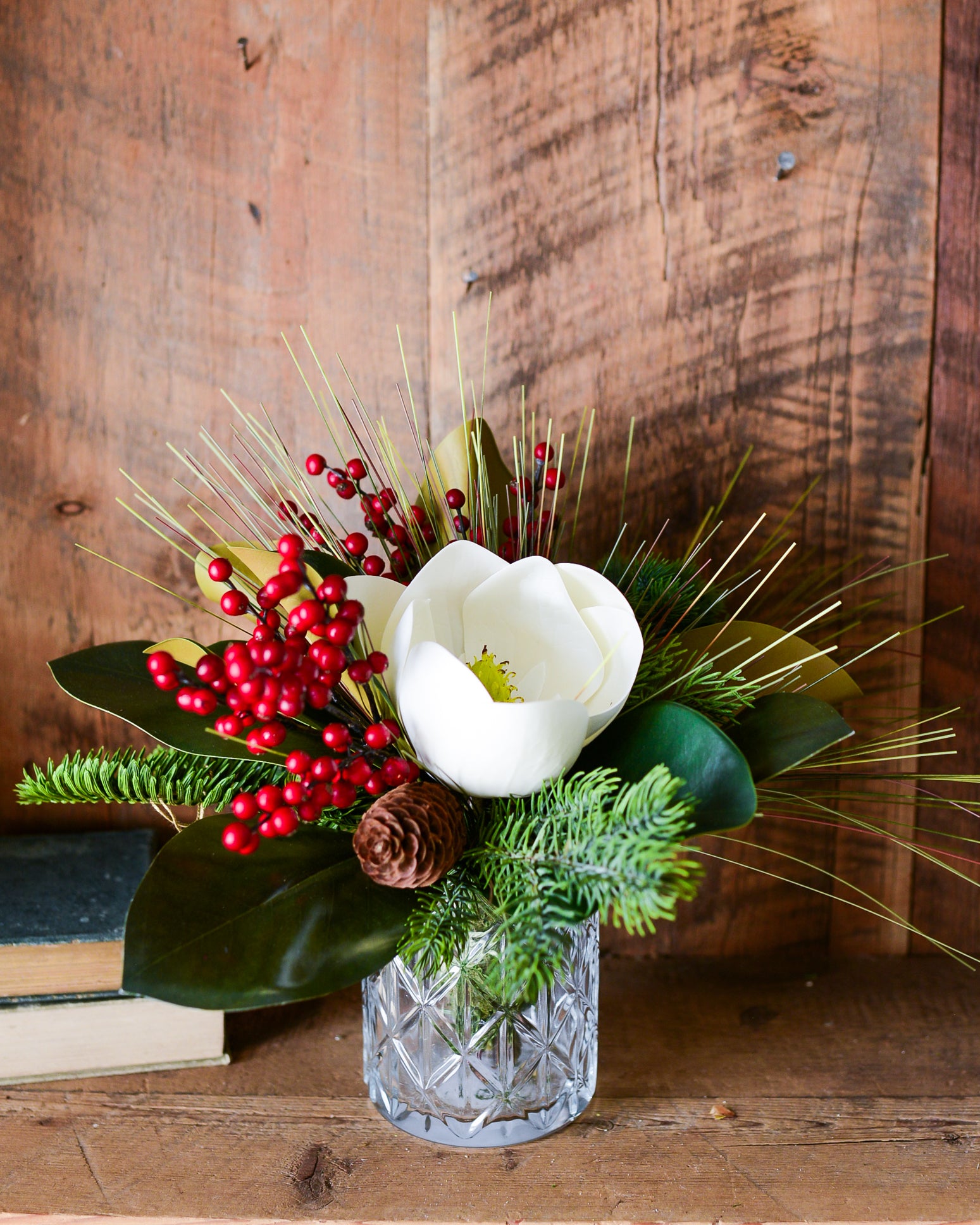 Sea Pines Holiday Petite Bouquet Drop In