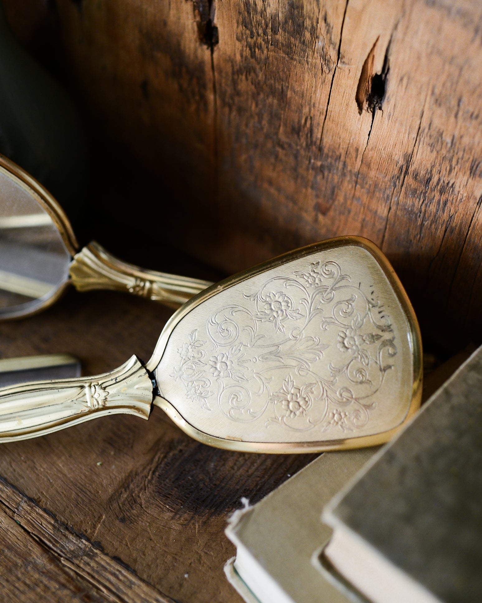 Vintage Antiqued Gold Vanity Beauty Hair Set of Three