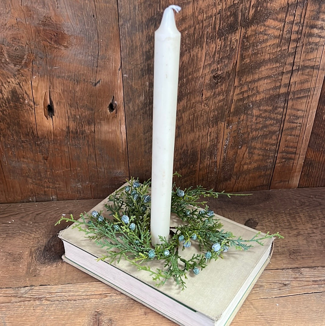 Small Seeding Juniper Candle Ring