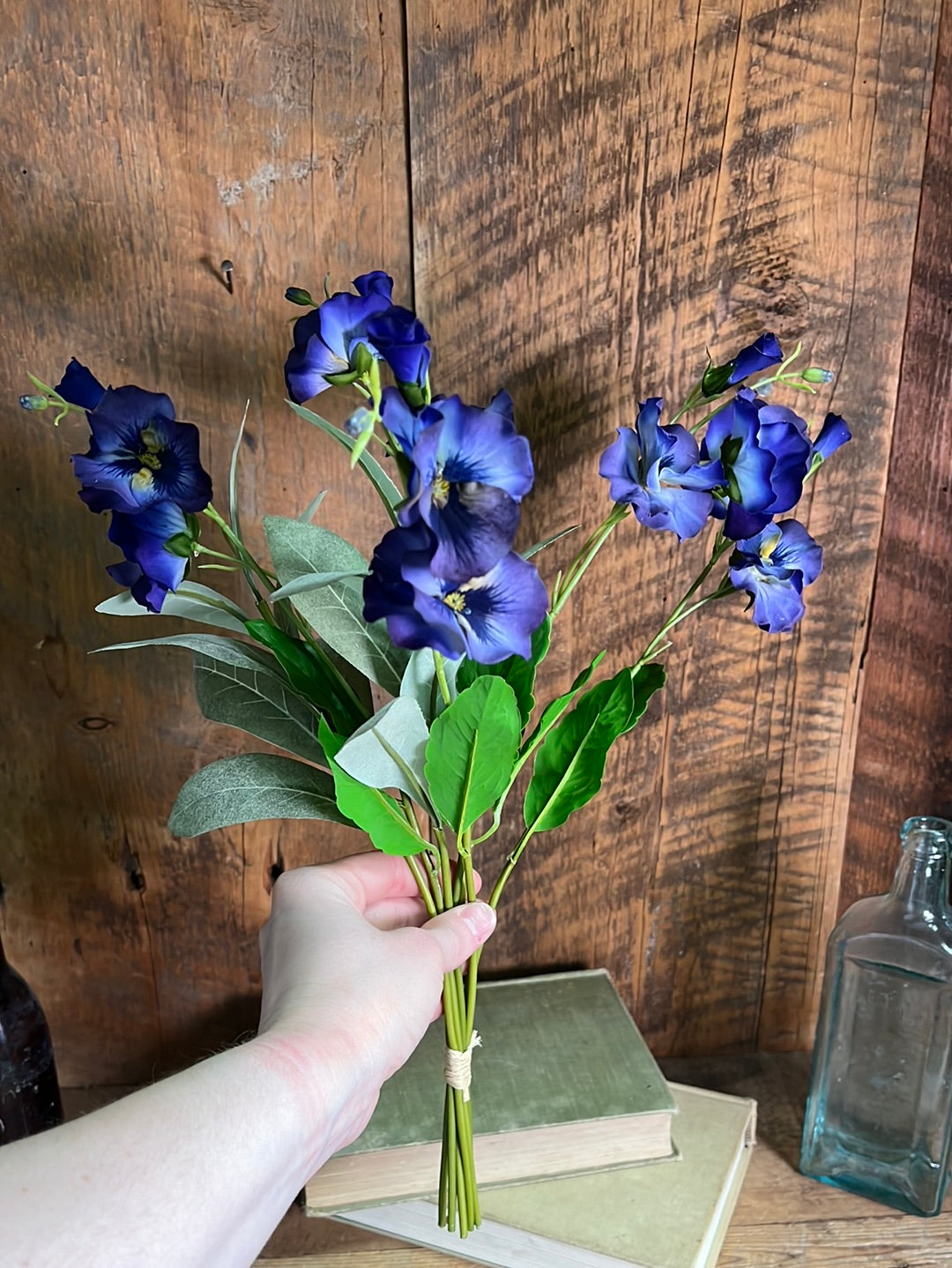 Just Cut Pansy Stem Bundle Indigo