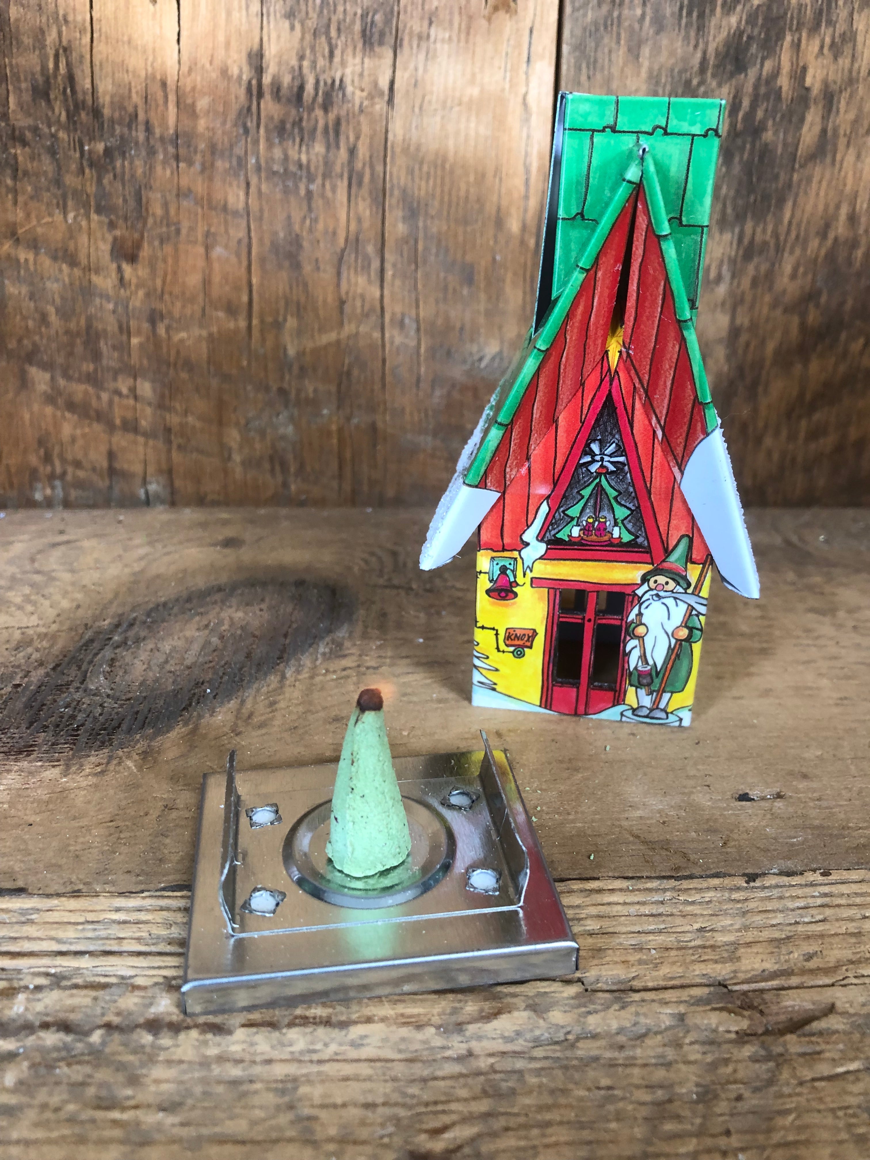 Yellow Smoker House with Incense Cone Set