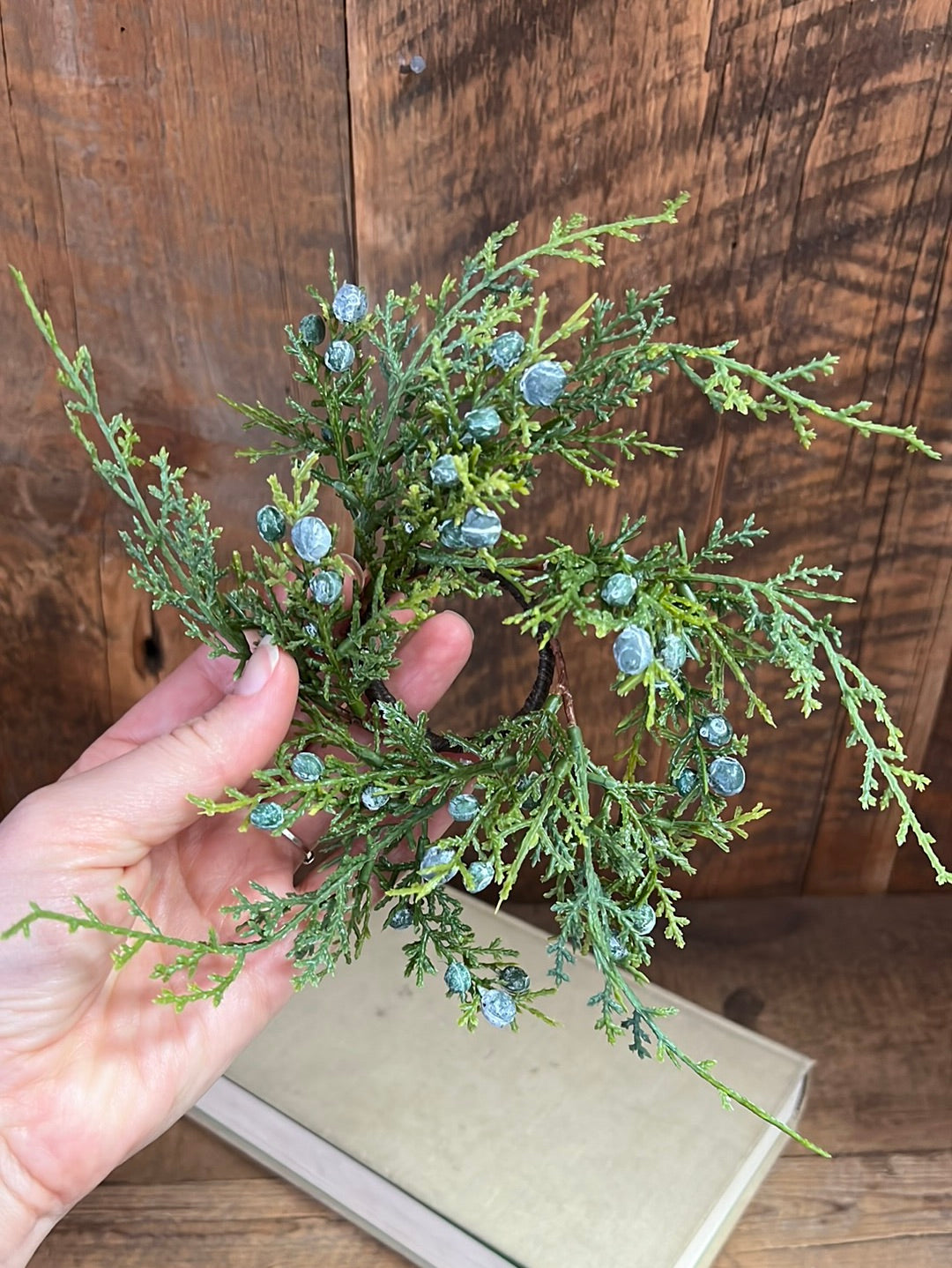 Juniper Candle Ring Small