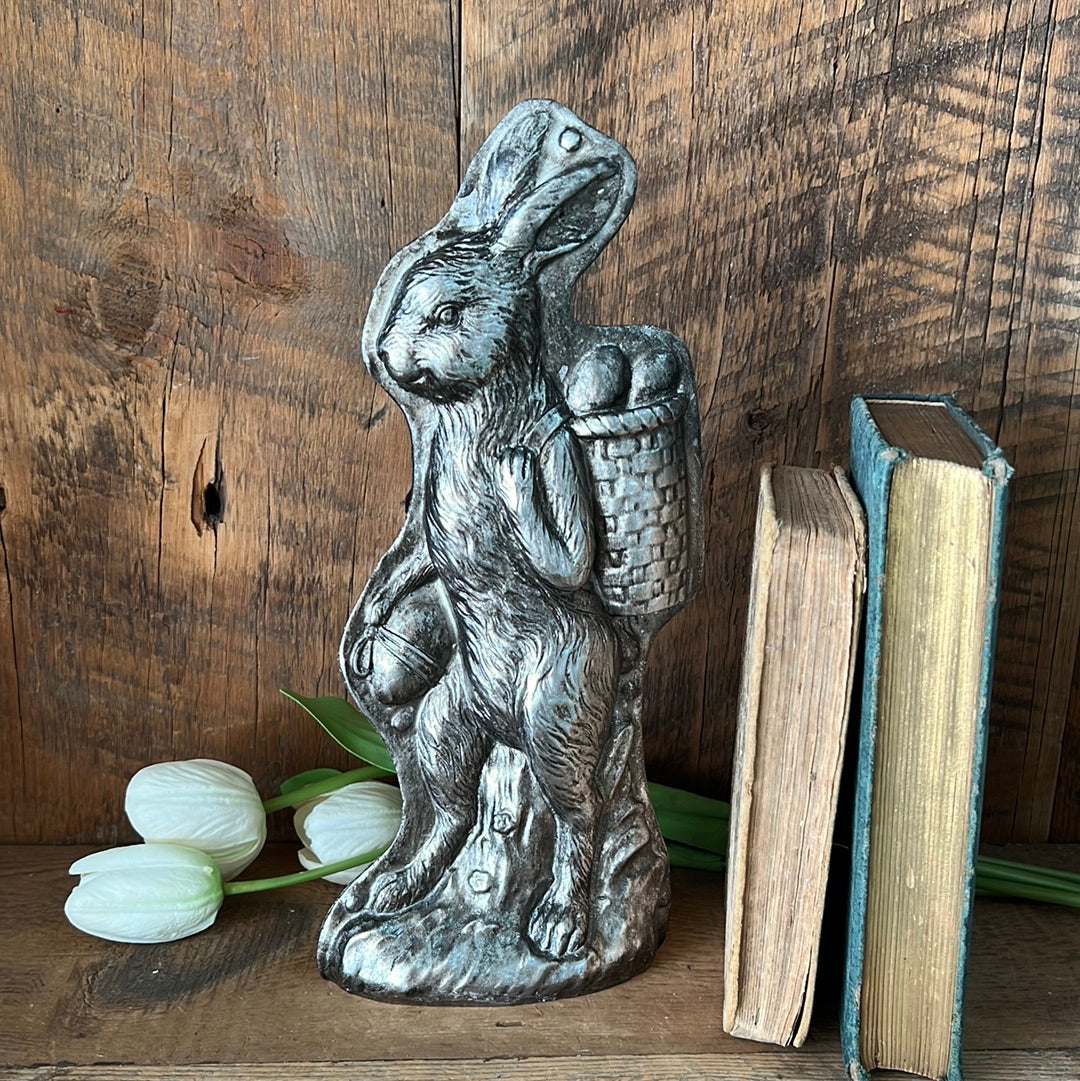 Antiqued Style Decorative Silver Resin Embossed Easter Rabbit Candy Mold